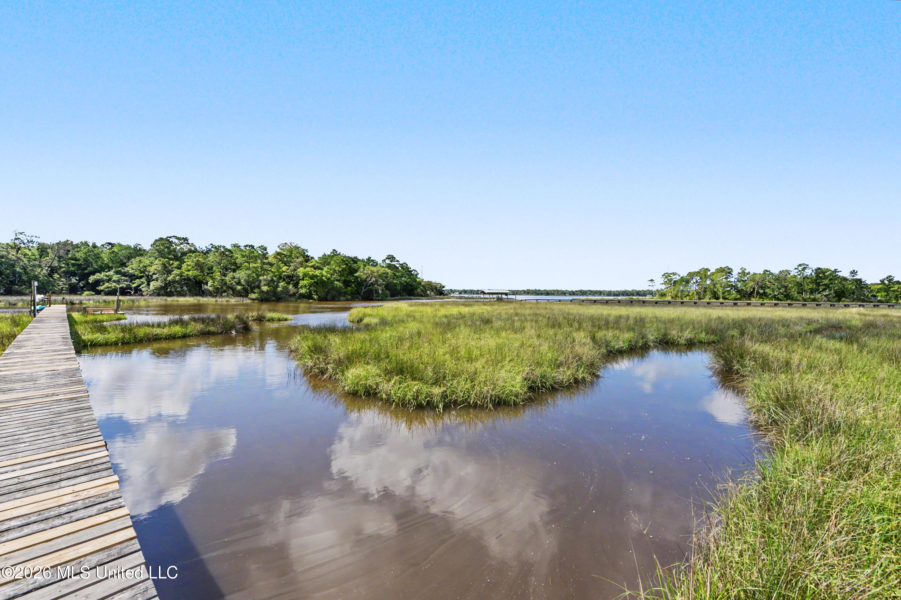 2308 Pointe Of View Ocean Springs, MS 39564 - Photo 50 of 66 051