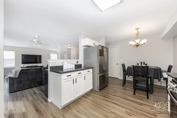$289,900 | 3800 Harms Road, Joliet, IL 60435