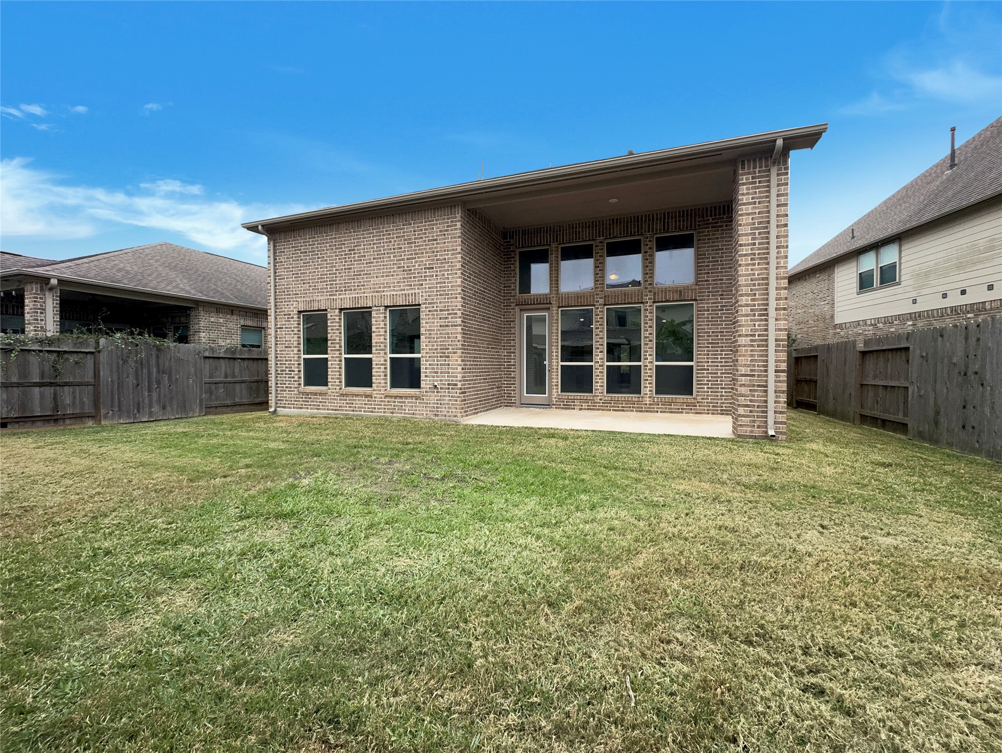 632 Kickapoo Court Webster, TX 77598 - Photo 5 of 23