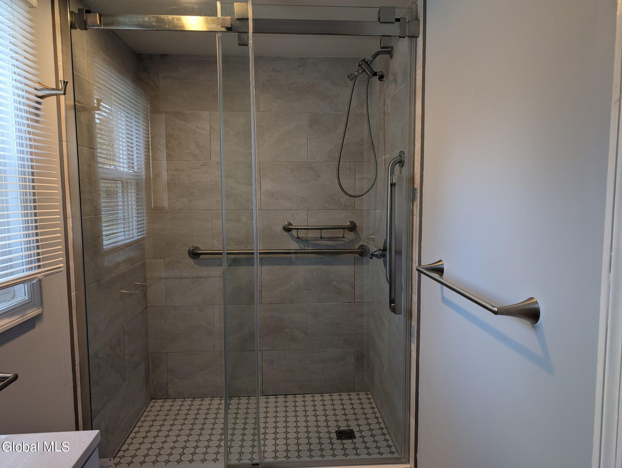 31 St George Place Colonie, NY 12304 - Photo 20 of 36 20