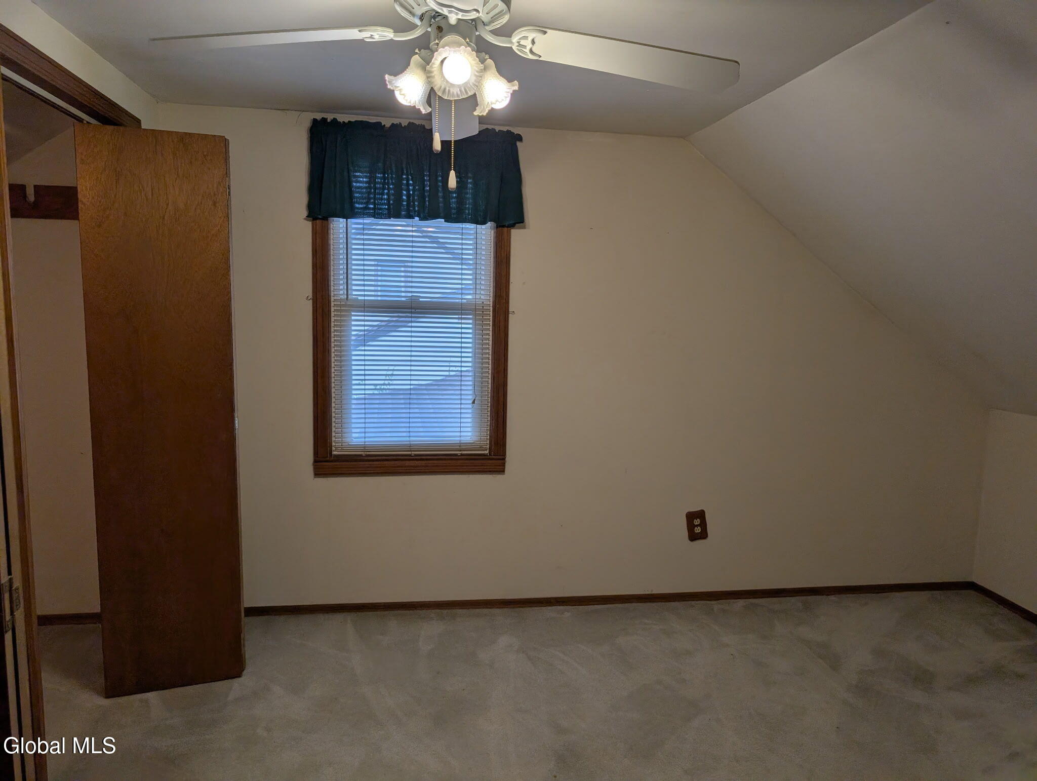 31 St George Place Colonie, NY 12304 - Photo 27 of 36 28