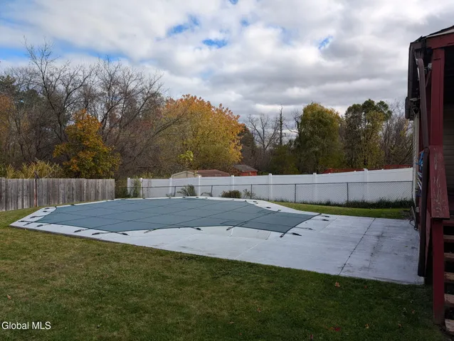 $379,000 | 31 St George Place, Colonie, NY 12304