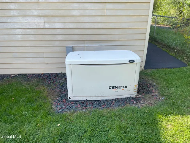 $379,000 | 31 St George Place, Colonie, NY 12304