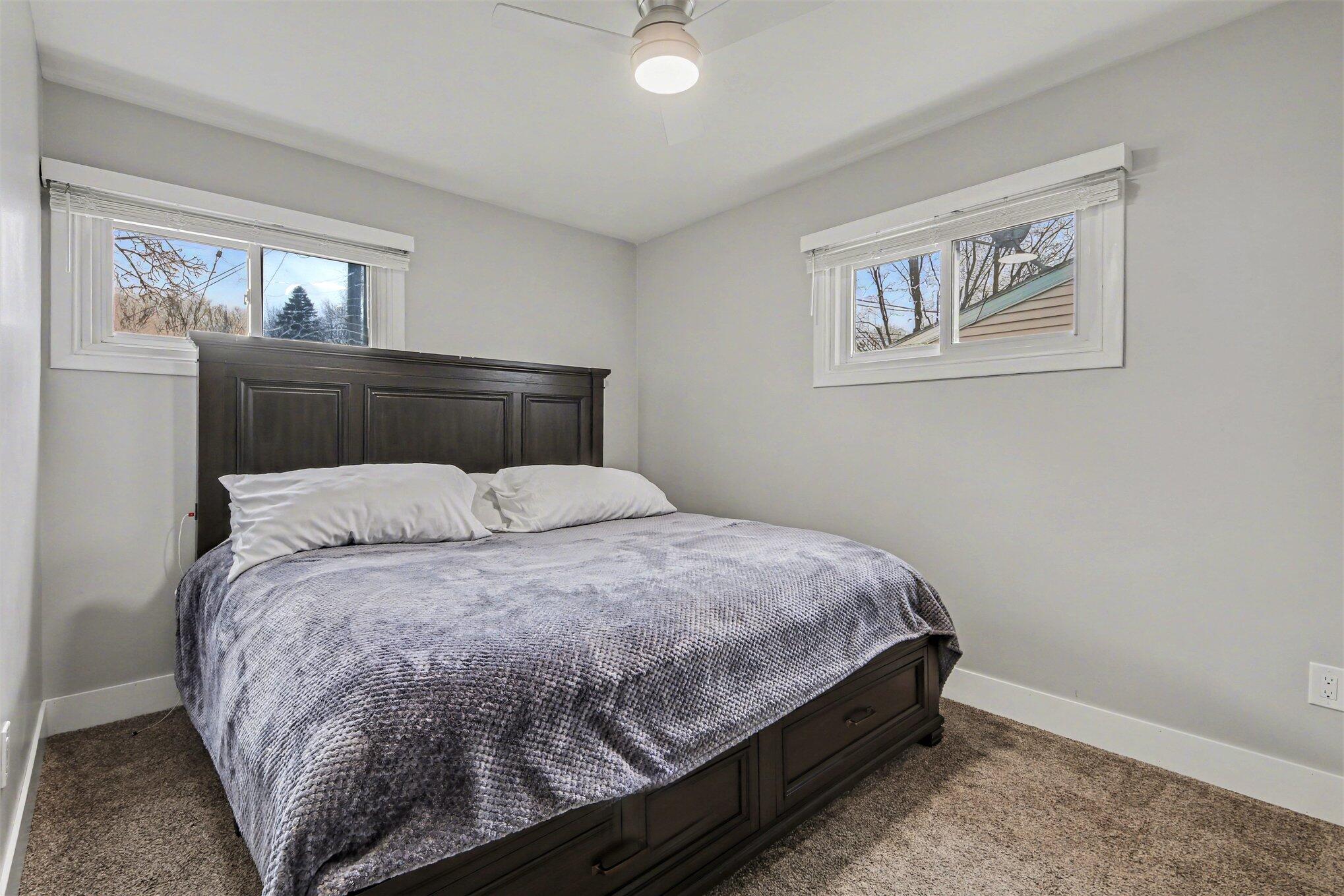 129 Barry Street Southeast Grand Rapids, MI 49548 - Photo 11 of 16 009_file_6600