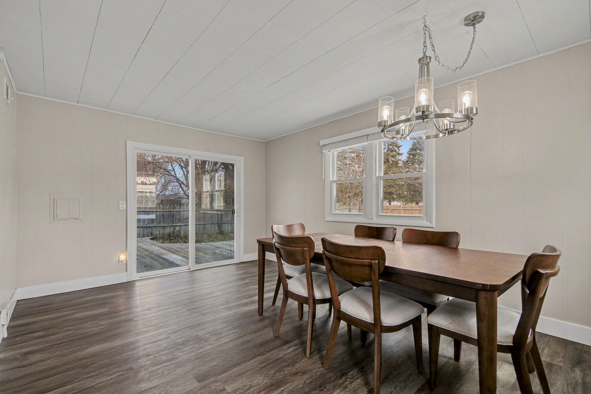 129 Barry Street Southeast Grand Rapids, MI 49548 - Photo 14 of 16 006_file_3740