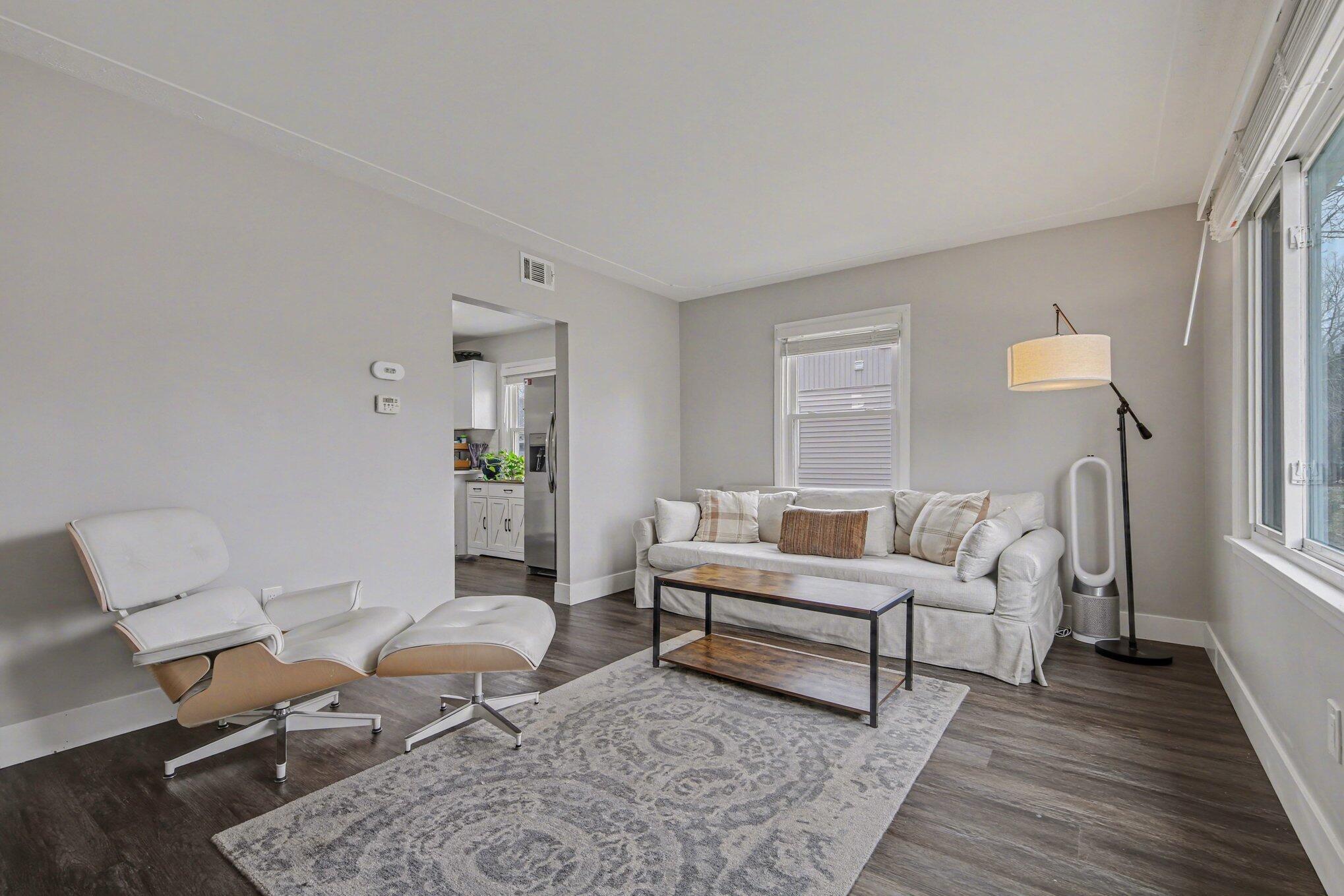 129 Barry Street Southeast Grand Rapids, MI 49548 - Photo 16 of 16 004_file_5843
