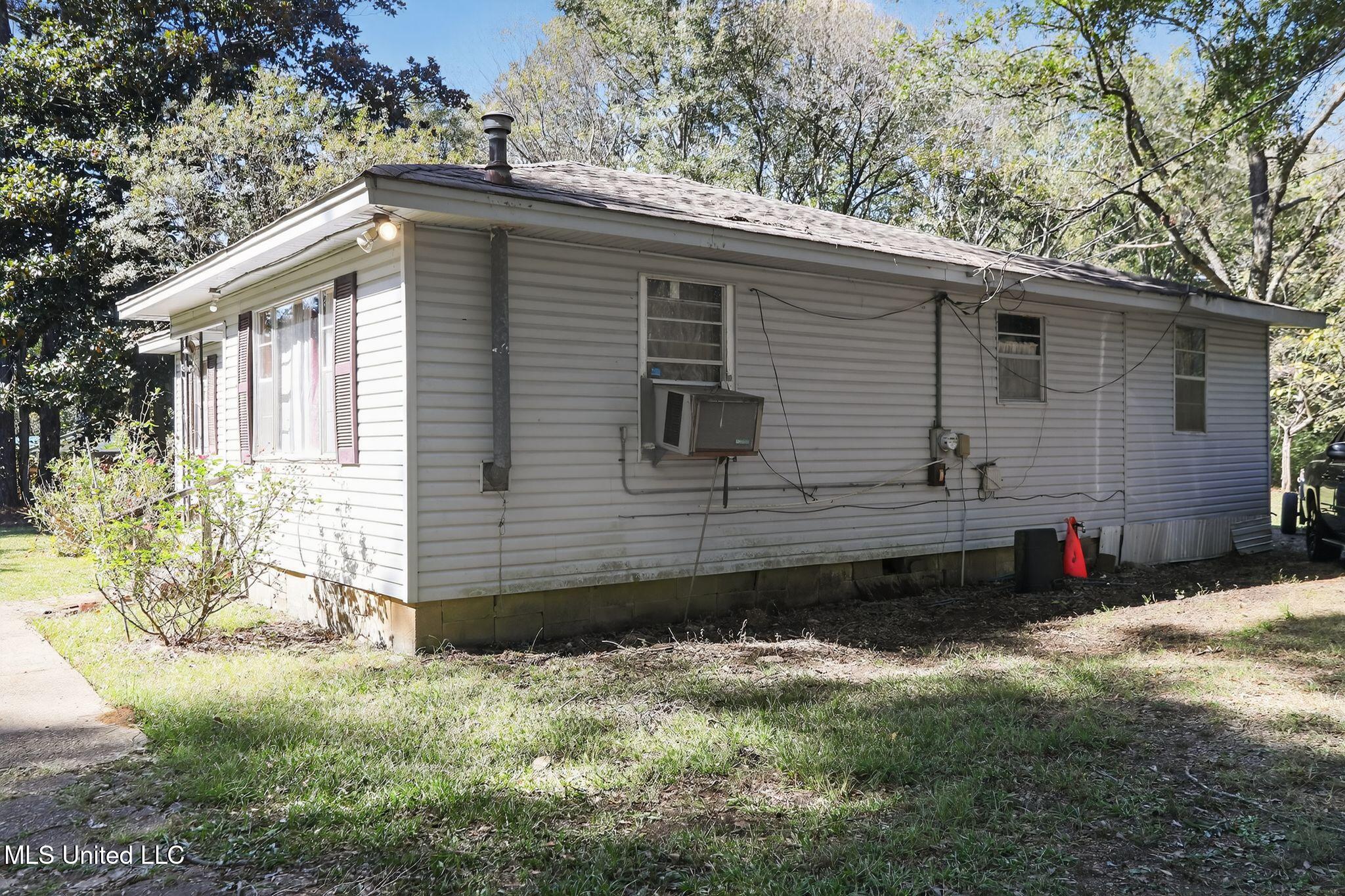 14227 Ballentine Road Sardis, MS 38666 - Photo 2 of 17 2