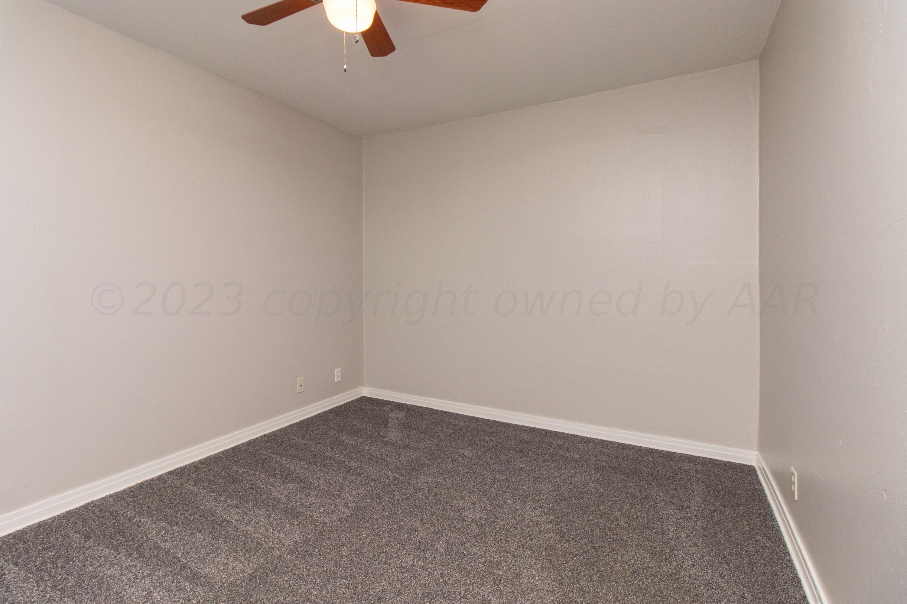 4102 South Hughes Street Amarillo, TX 79110 - Photo 11 of 24 19