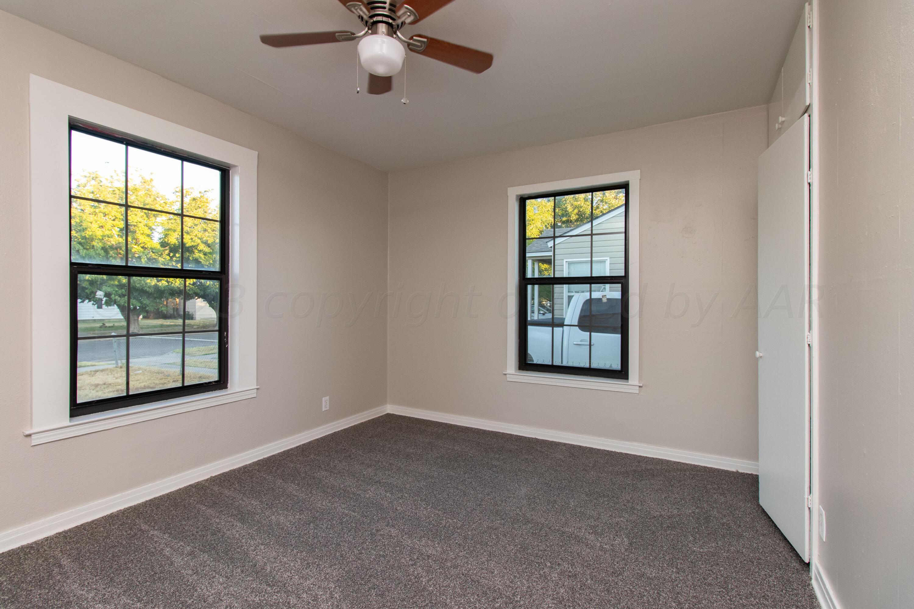 4102 South Hughes Street Amarillo, TX 79110 - Photo 17 of 24 15