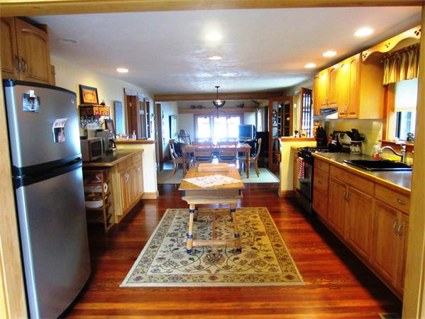 272 Bay Road Belchertown, MA 01007 - Photo 8 of 20 Gallery Image 8