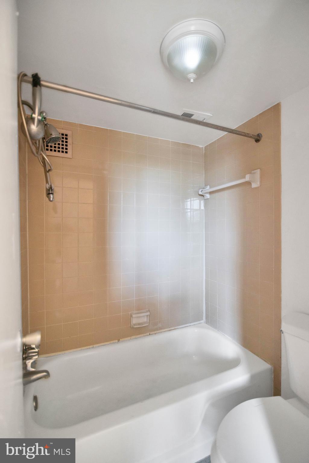 1836 Metzerott Road, Unit 225 Adelphi, MD 20783 - Photo 27 of 36 Gallery Image 27