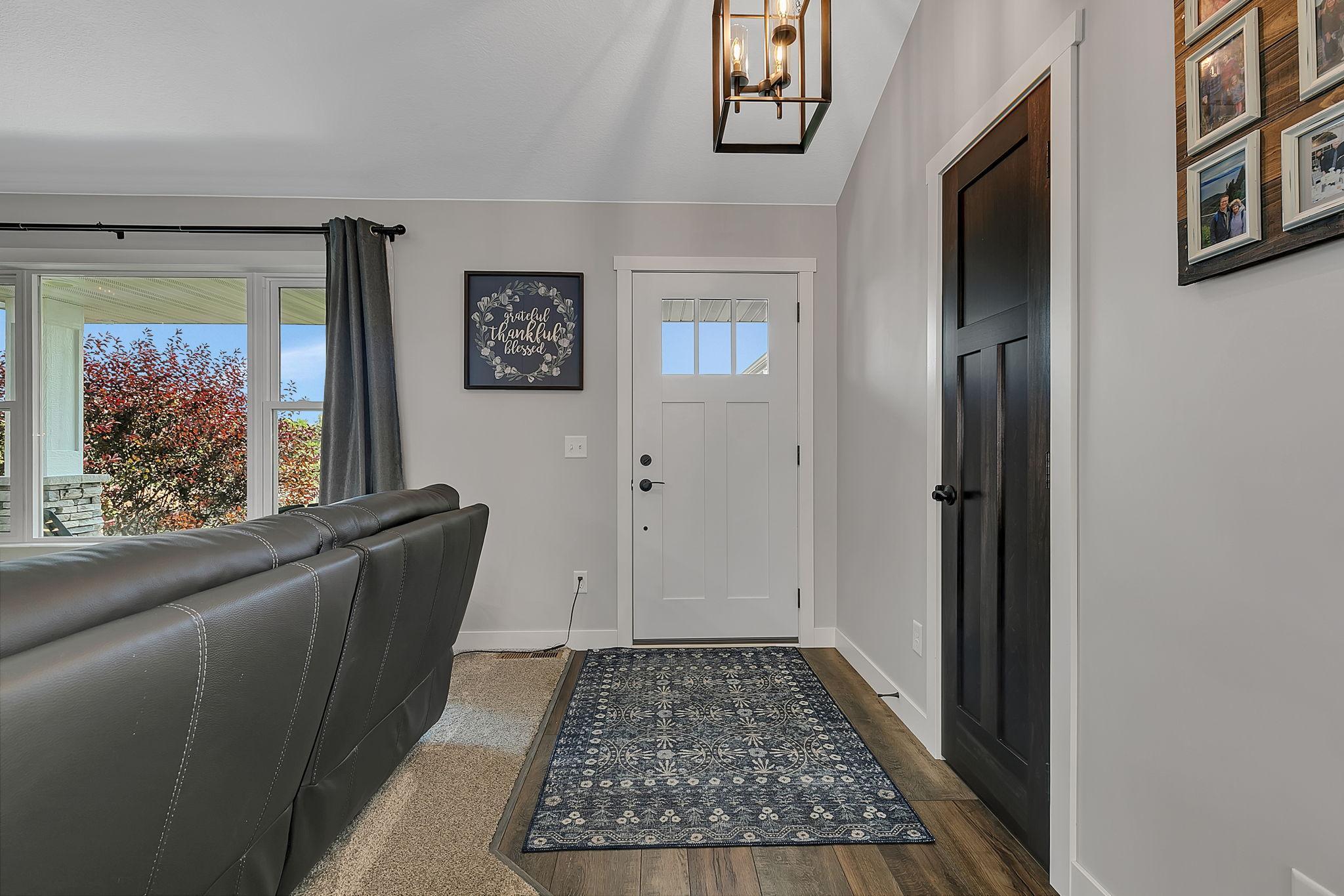 23063 Turquoise Street St. Augusta, MN 56301 - Photo 3 of 47