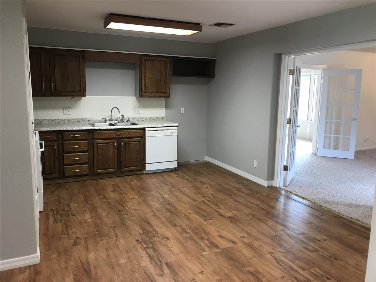 149 East Maple Avenue Perry, OK 73077 - Photo 3 of 16 Gallery Image 3