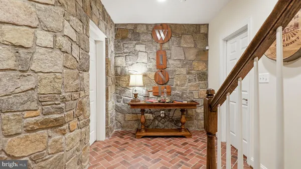 $1,550,000 | 17348 Harmony Vista Drive, Hamilton, VA 20158