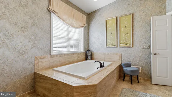 $1,550,000 | 17348 Harmony Vista Drive, Hamilton, VA 20158