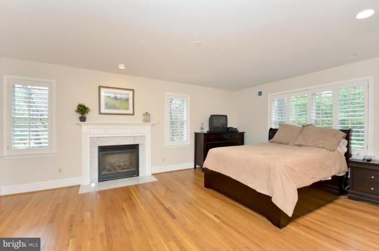 3603 Military Road Arlington, VA 22207 - Photo 14 of 21 Master Bedroom
