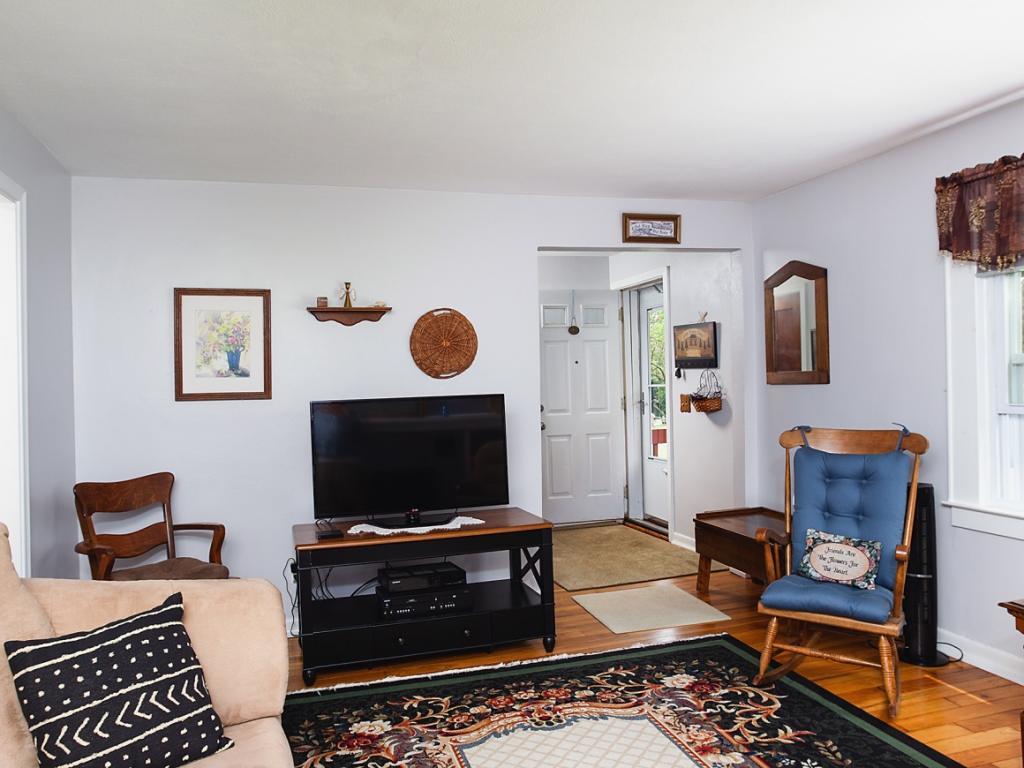 348 Jones Road Vestal, NY 13850 - Photo 4 of 26 Gallery Image 4