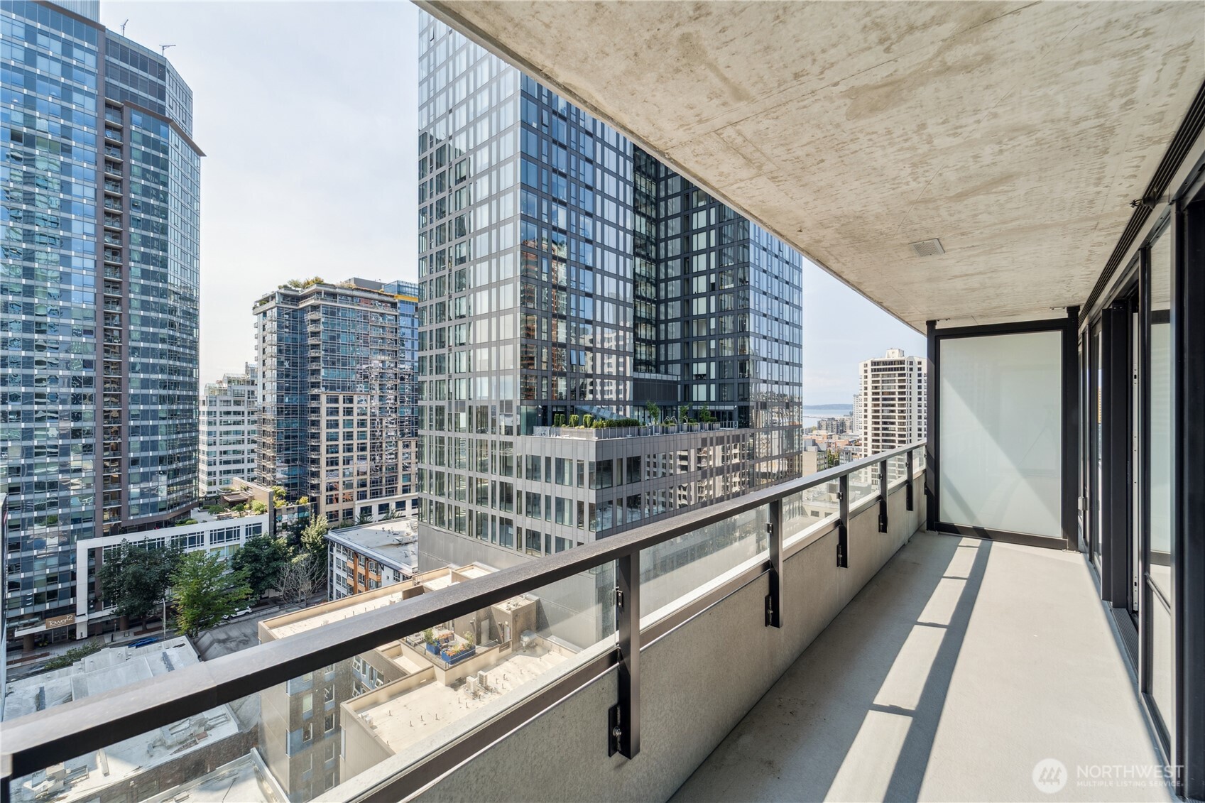 300 Virginia Street, Unit 1411 Seattle, WA 98121 - Photo 6 of 38 a view of balcony with city view