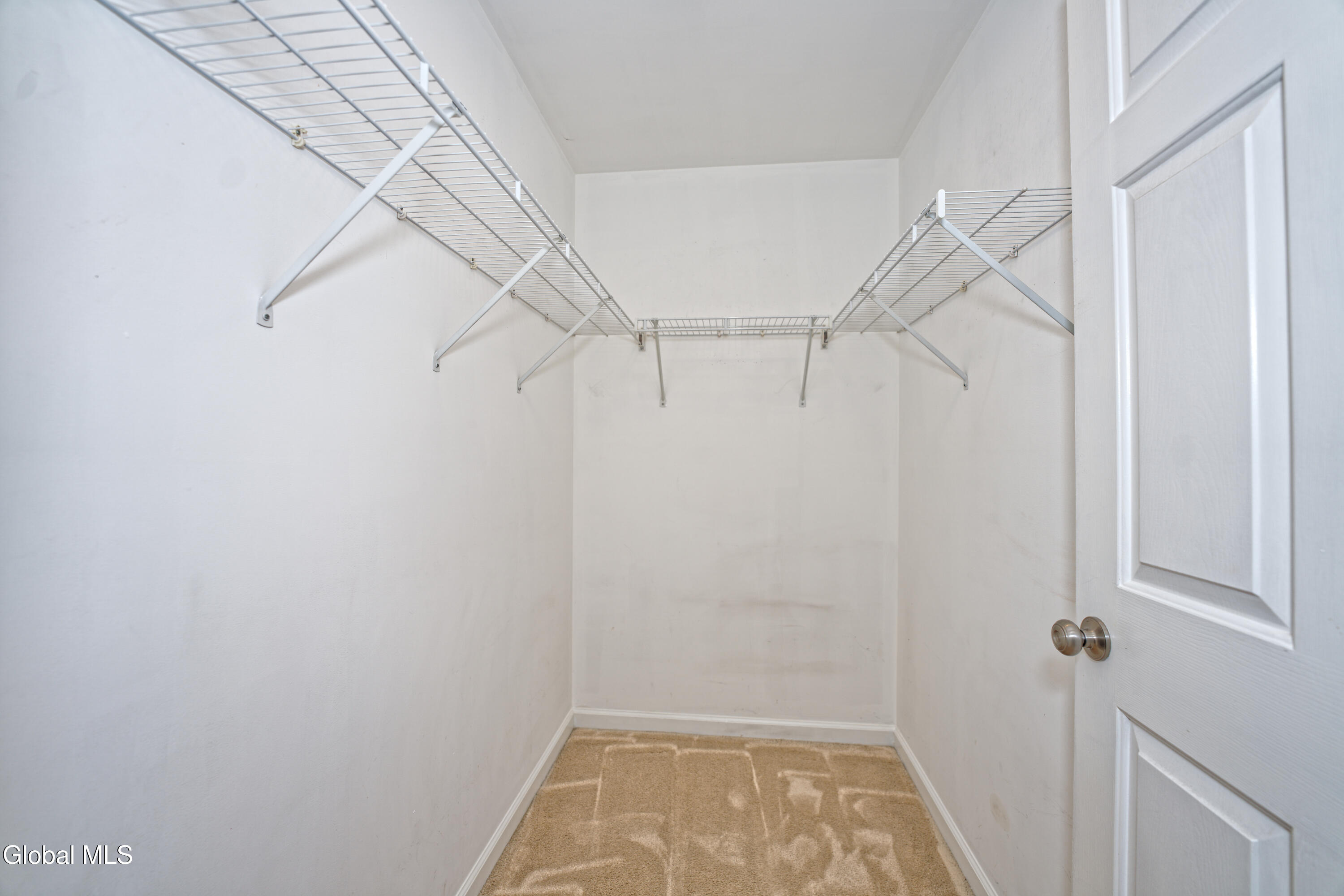 205 Cedar Run Rensselaer, NY 12144 - Photo 24 of 36 5 Master 3