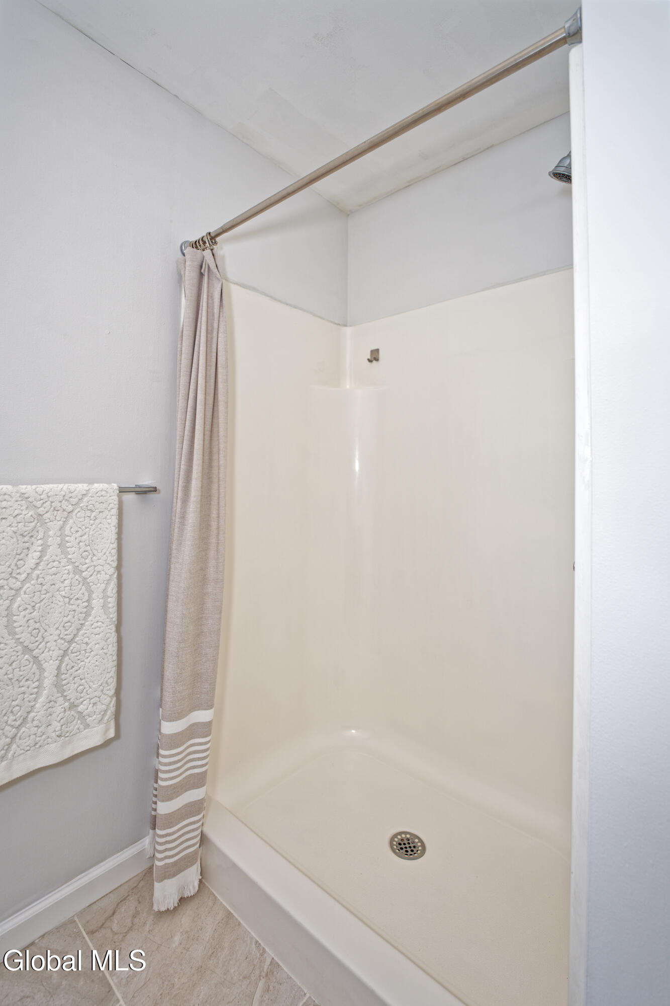 205 Cedar Run Rensselaer, NY 12144 - Photo 25 of 36 5 Master 5