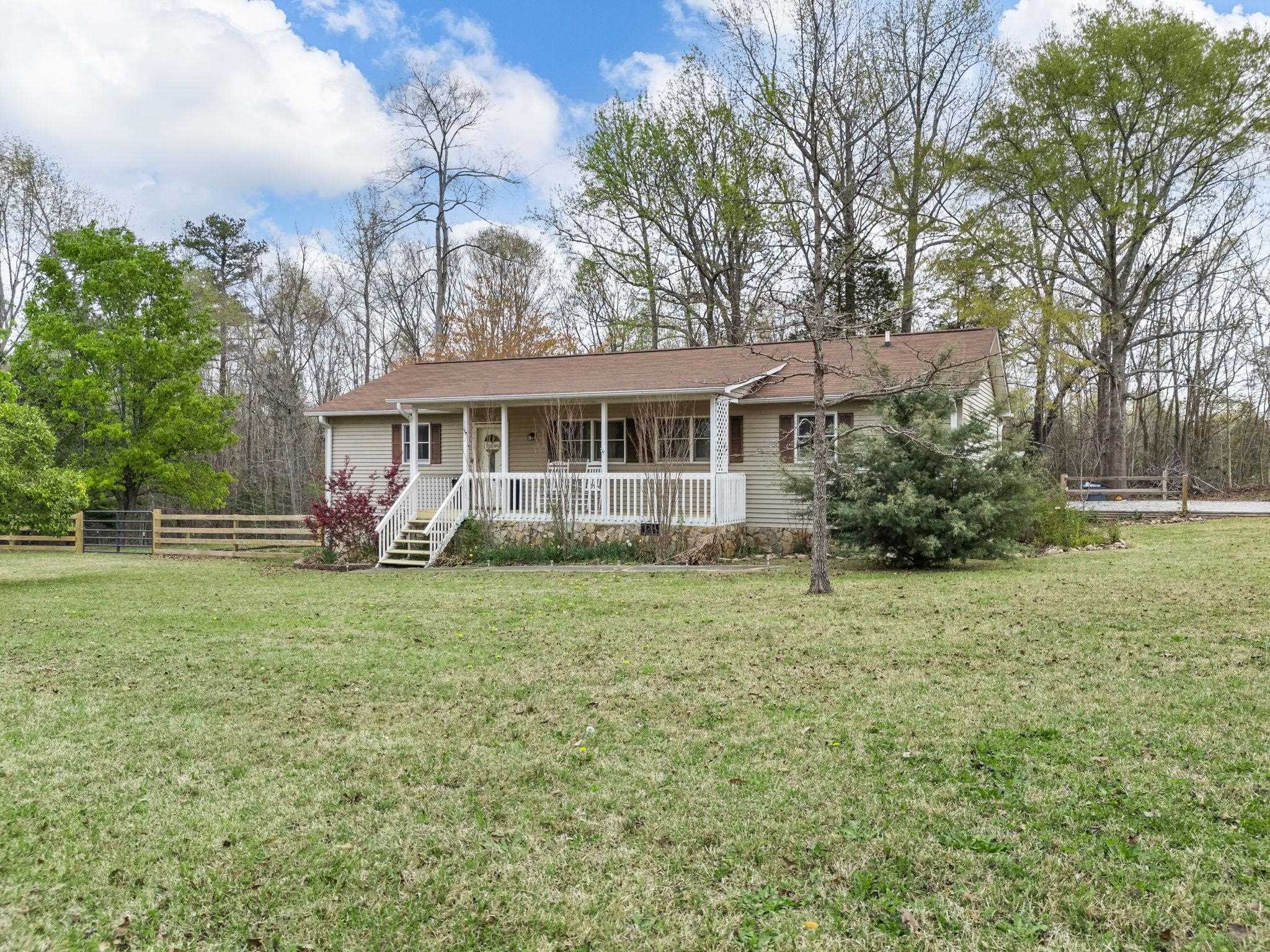 1501 Rocky Ridge Road Enoree, SC 29335 - Photo 5 of 50