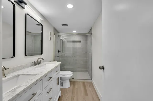 $295,000 | 7076 Huntington Lane, Unit 803, Delray Beach, FL 33446