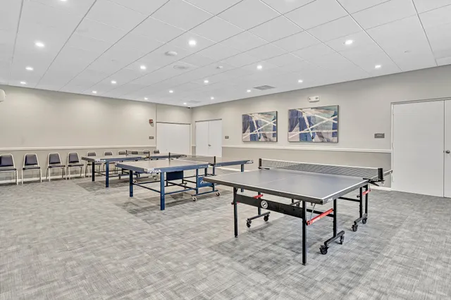 $295,000 | 7076 Huntington Lane, Unit 803, Delray Beach, FL 33446