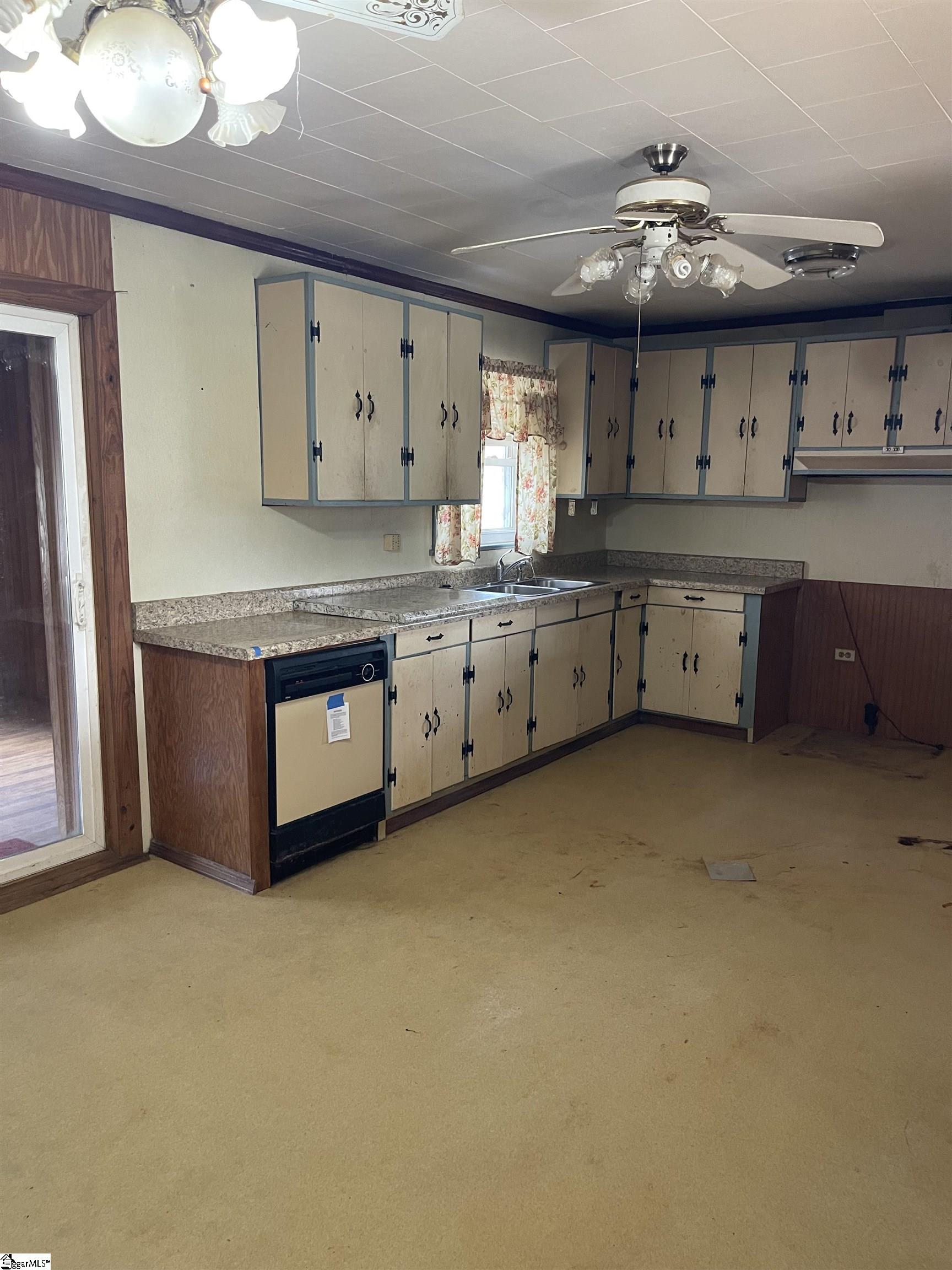 4 Oak Street Ware Shoals, SC 29692 - Photo 6 of 13