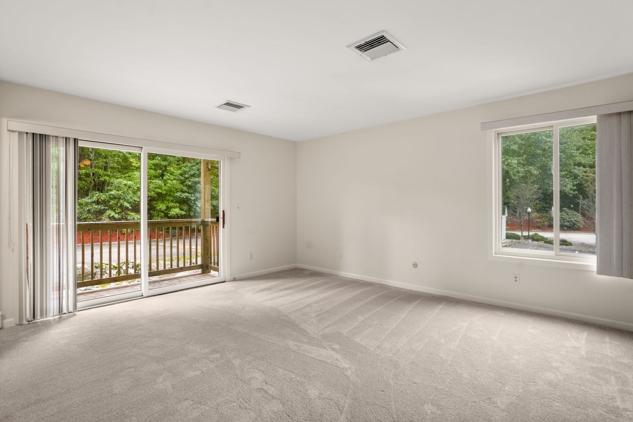 330 Sunderland Road, Unit 22 Worcester, MA 01604 - Photo 7 of 37 Gallery Image 7