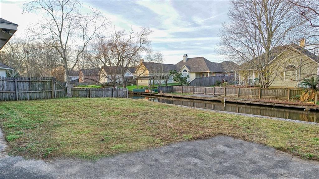 17351 Lake Iris Avenue Baton Rouge, LA 70817 - Photo 5 of 21