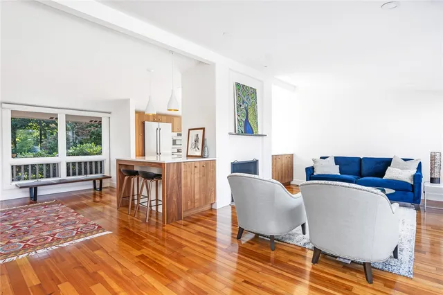 $1,695,000 | 17 Shore Road, Bristol, RI 02809