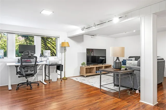 $1,695,000 | 17 Shore Road, Bristol, RI 02809