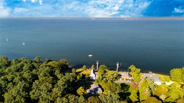 $1,695,000 | 17 Shore Road, Bristol, RI 02809