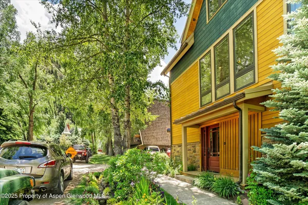 $50,000 | 111 South 6th Street, Aspen, CO 81611