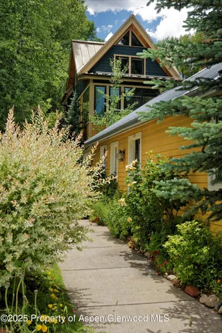 $50,000 | 111 South 6th Street, Aspen, CO 81611