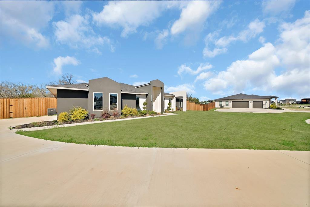 309 Whispering Way Red Oak, TX 75154 - Photo 2 of 36