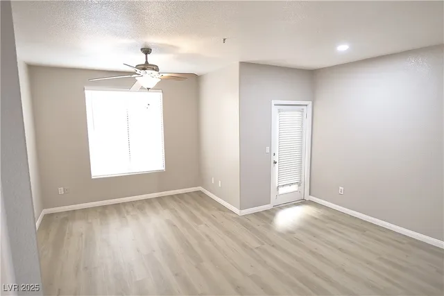 $1,275 | 4400 South Jones Boulevard, Unit 1135, Las Vegas, NV 89103