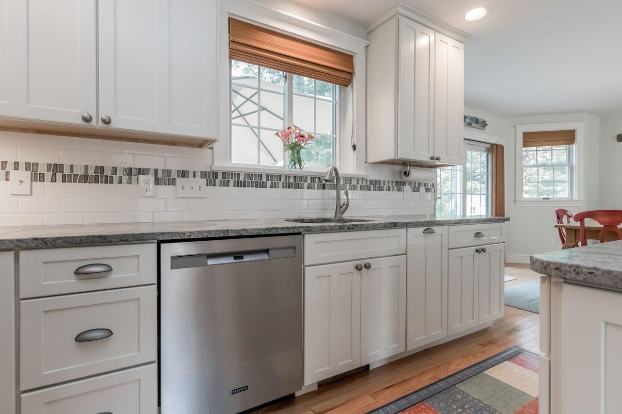 14 Hampton Road Cape Elizabeth, ME 04107 - Photo 14 of 47 20220721KP-71039