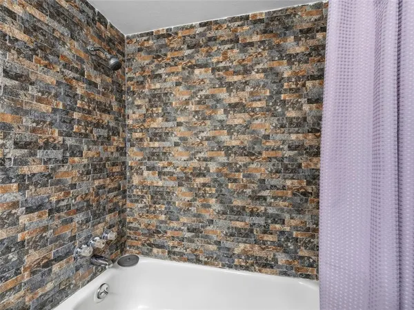 $1,850 | 6036 Birchbrook Drive, Unit 226, Dallas, TX 75206