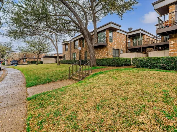 $1,850 | 6036 Birchbrook Drive, Unit 226, Dallas, TX 75206