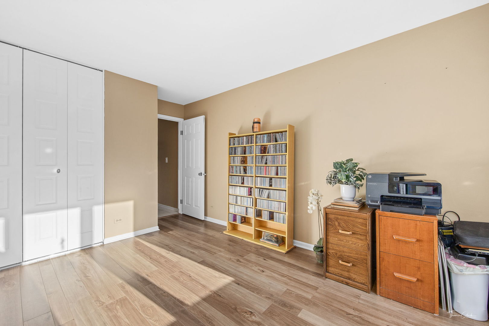 453 Raintree Drive, Unit 4F Glen Ellyn, IL 60137 - Photo 19 of 37 Gallery Image 19