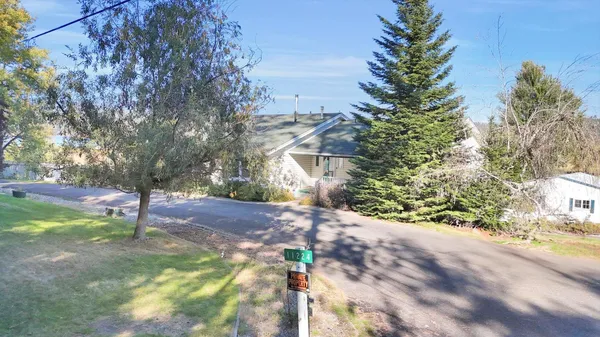 $1,149,900 | 11224 North Honeymoon Bay Road, Newman Lake, WA 99025