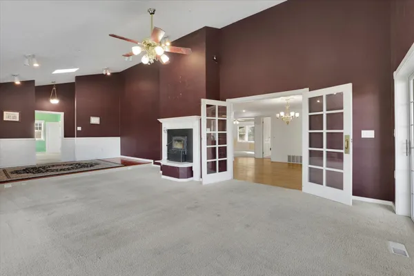 $1,149,900 | 11224 North Honeymoon Bay Road, Newman Lake, WA 99025