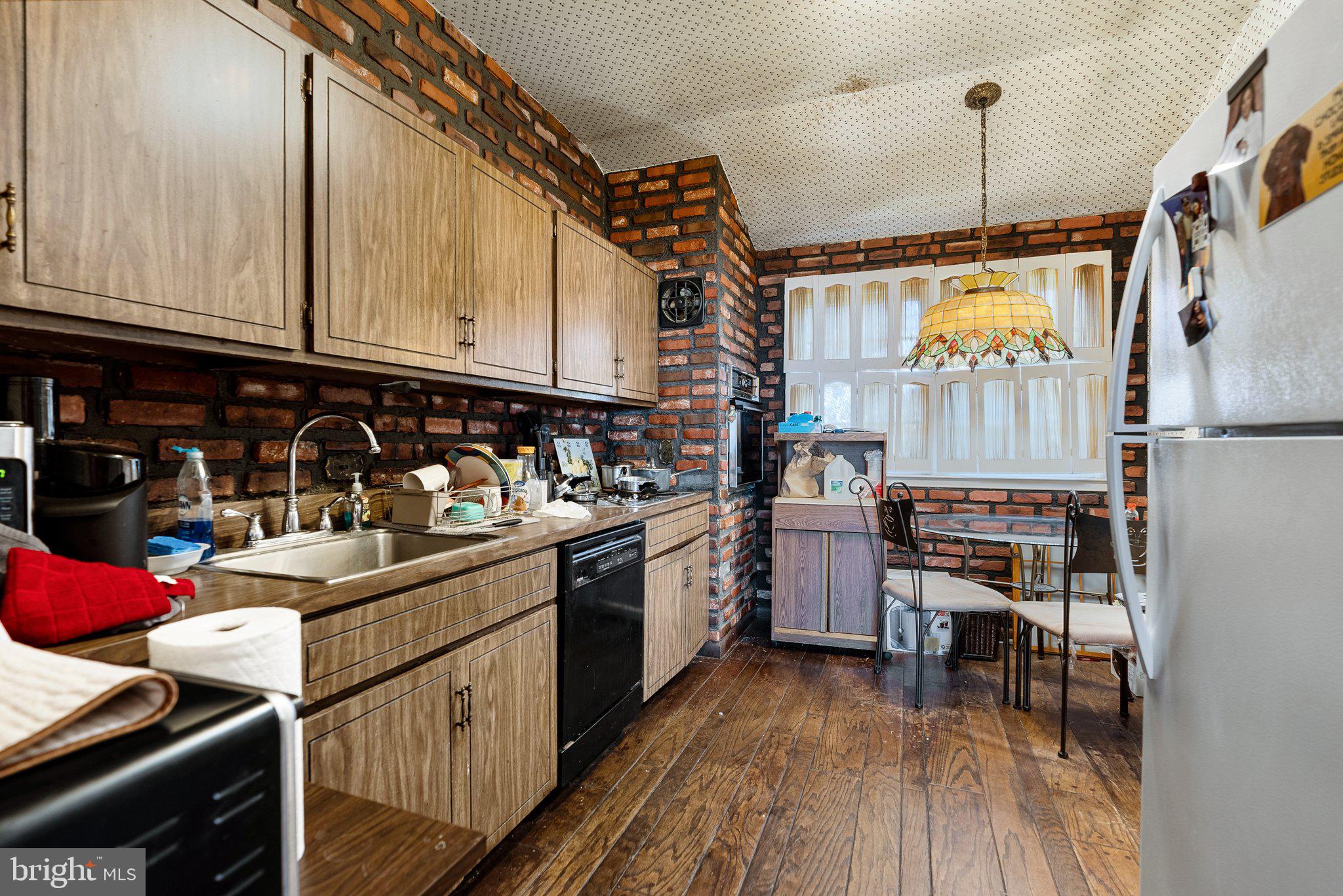 422 Howard Road Cherry Hill, NJ 08034 - Photo 10 of 26