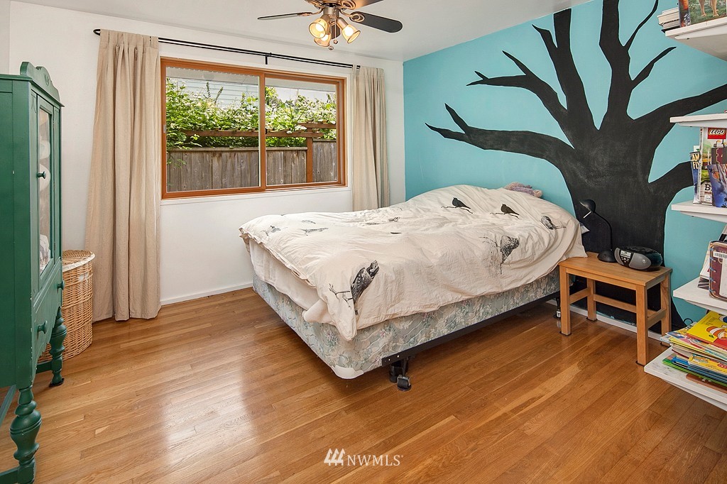 1006 North 34th Street Renton, WA 98056 - Photo 13 of 22