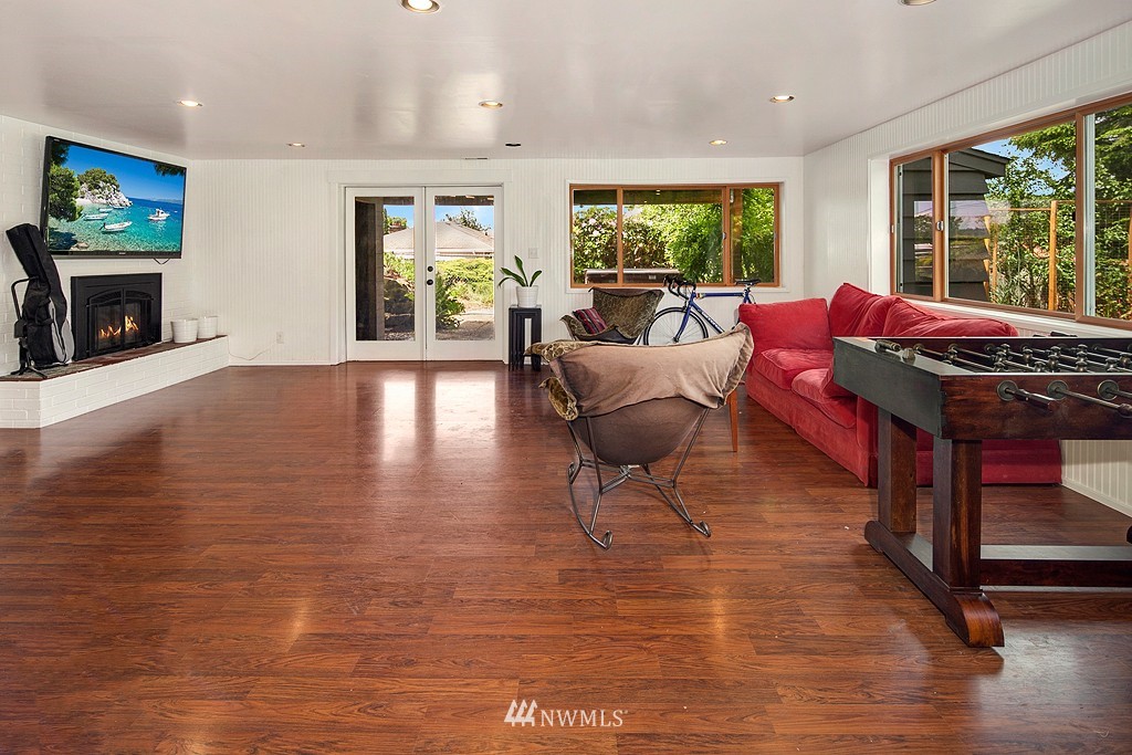 1006 North 34th Street Renton, WA 98056 - Photo 17 of 22