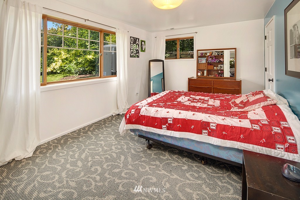 1006 North 34th Street Renton, WA 98056 - Photo 19 of 22