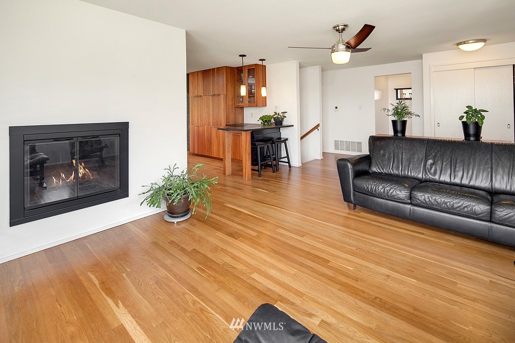 1006 North 34th Street Renton, WA 98056 - Photo 6 of 22