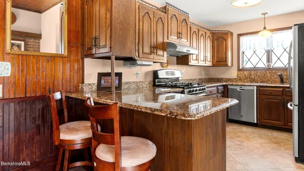 $399,900 | Undisclosed Address, Cheshire, MA 01225