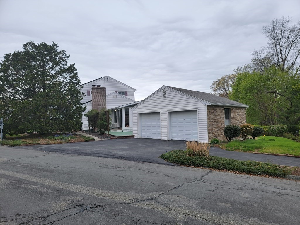 1 Senator Road Woburn, MA 01801 - Photo 3 of 16